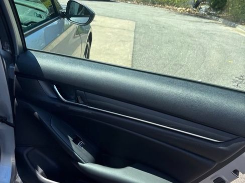 Used 2019 Honda Accord Sport image 20