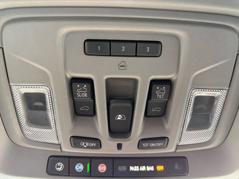 Used 2020 GMC Sierra 1500 Denali w/ Denali Ultimate Package AWD/4WD image 33