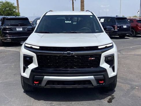 Used 2024 Chevrolet Traverse Z71 w/ LPO, Floor Liner Package AWD/4WD image 3