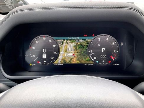 Used 2025 Land Rover Defender 110 S image 13