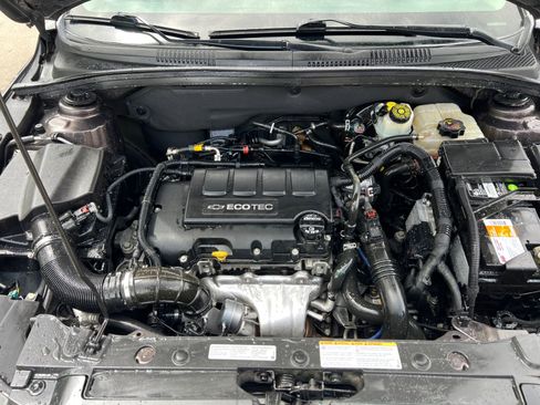 Used 2016 Chevrolet Cruze LT w/ Technology Package image 34