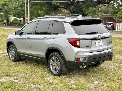 Used 2025 Honda Passport TrailSport image 6