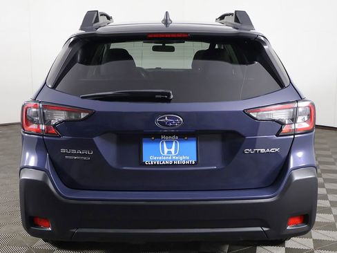 Used 2024 Subaru Outback Premium AWD/4WD image 11