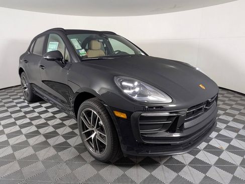 New 2026 Porsche Macan image 9