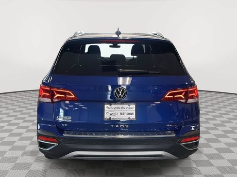 Used 2024 Volkswagen Taos SE w/ Black Wheel Plus Package AWD/4WD image 6