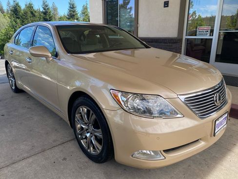 Used 2007 Lexus LS 460 L RWD image 8