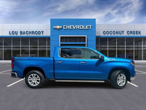 Used 2023 Chevrolet Silverado 1500 LTZ w/ Z71 Off-Road Package AWD/4WD image 9