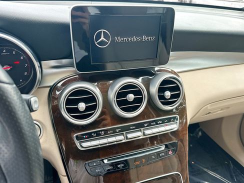 Used 2018 Mercedes-Benz GLC 300 image 13