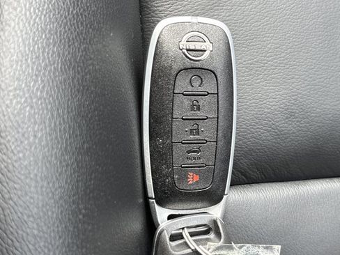 Certified 2023 Nissan Rogue SL image 38