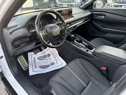 Used 2024 Honda Accord Sport image 18