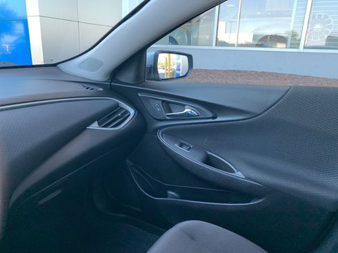 Used 2023 Chevrolet Malibu LT image 33