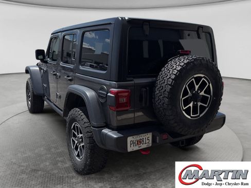 Used 2024 Jeep Wrangler Unlimited Rubicon AWD/4WD image 7