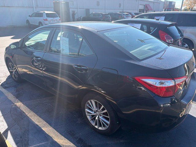 Used 2015 Toyota Corolla LE FWD image 4