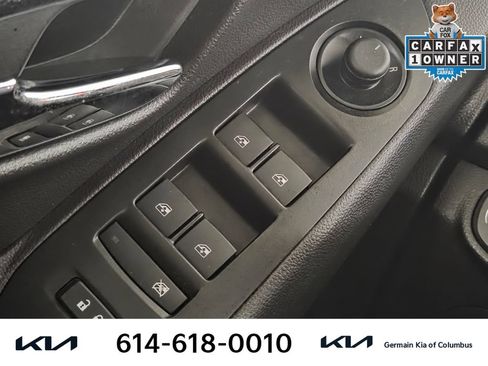 Used 2022 Chevrolet Trax LT w/ LT Convenience Package AWD/4WD image 26