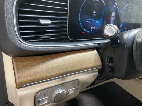 Used 2020 Mercedes-Benz GLE 350 4MATIC image 24