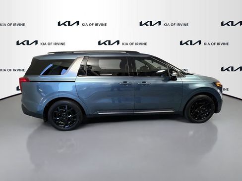 Certified 2025 Kia Carnival SX w/ SX Dark Edition Package FWD image 10