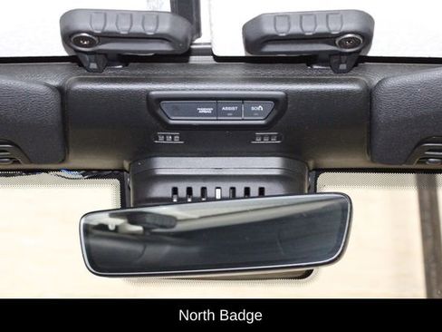 Used 2020 Jeep Gladiator Overland image 28