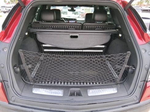 Used 2022 Cadillac XT5 Premium Luxury w/ LPO, ONYX Package image 6