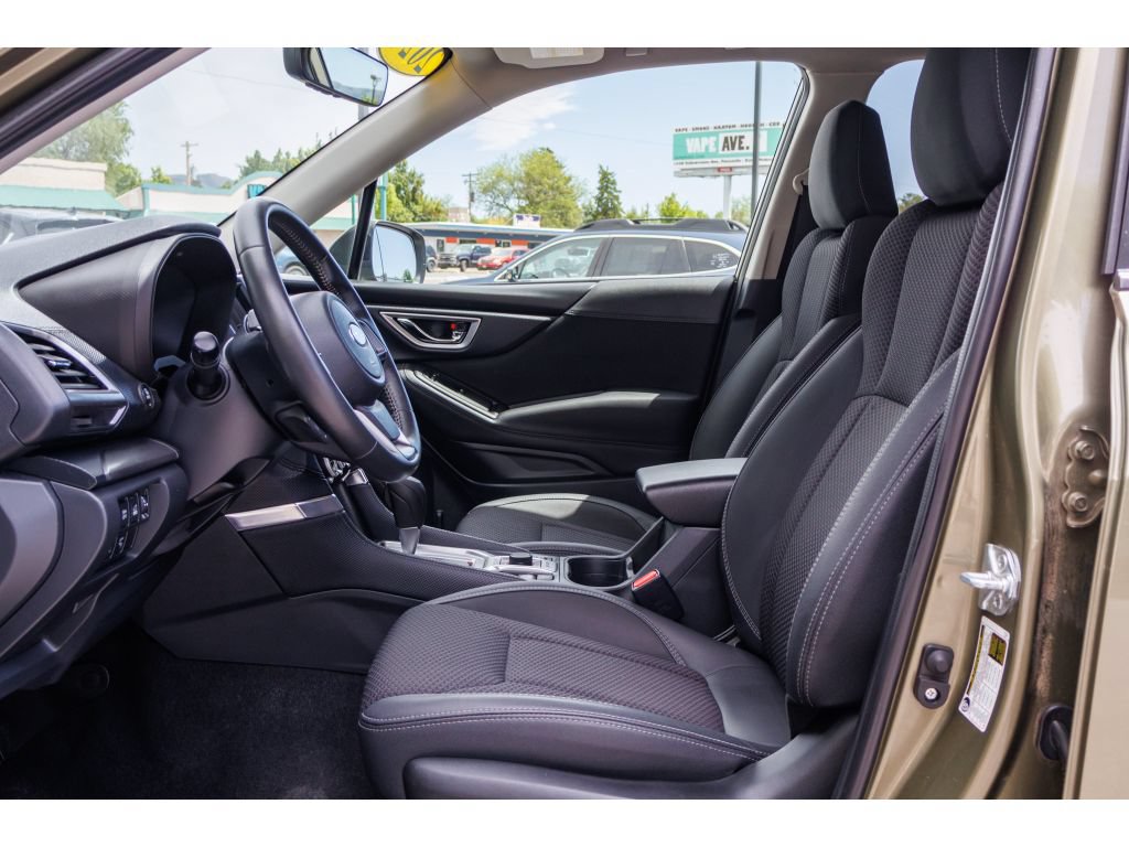 Used 2024 Subaru Forester Premium AWD/4WD image 15
