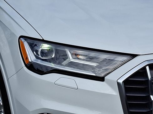 Used 2022 Audi Q7 3.0T Premium Plus AWD/4WD image 9
