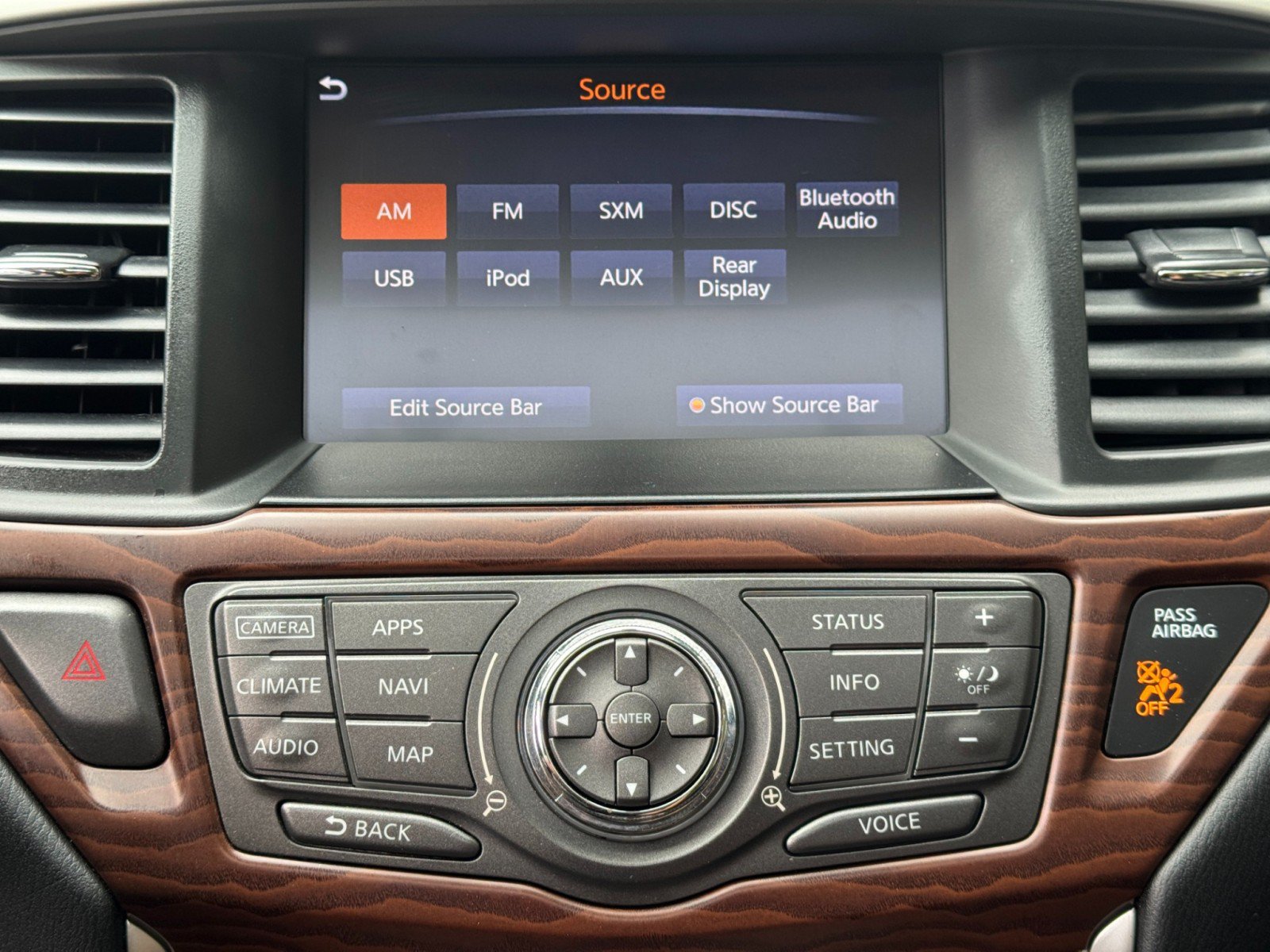 Used 2017 Nissan Pathfinder Platinum AWD/4WD image 27