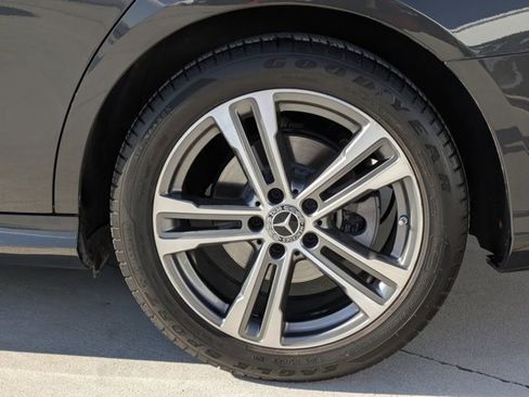 Used 2023 Mercedes-Benz E 350 4MATIC Sedan image 26