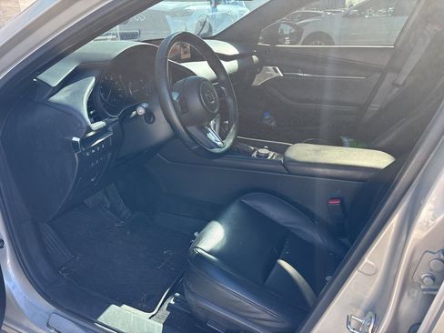 Used 2024 MAZDA MAZDA3 Hatchback w/Premium Plus Pkg image 14