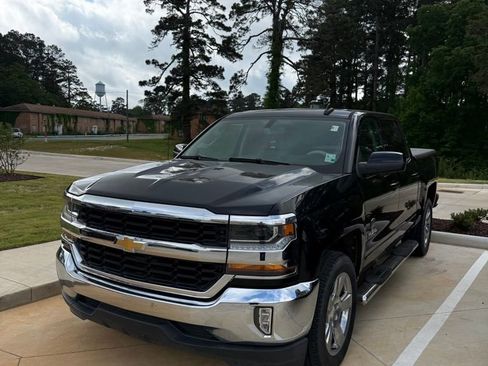Used 2018 Chevrolet Silverado 1500 LT w/ Texas Edition image 1