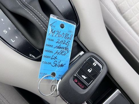 New 2025 Honda HR-V LX image 28