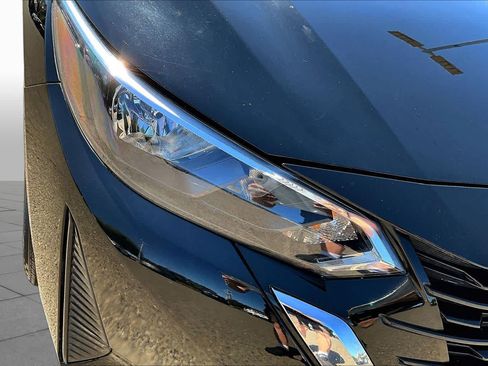 Used 2024 Nissan Sentra S FWD image 27