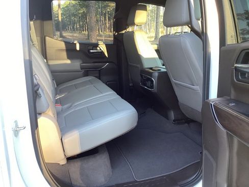 Used 2019 GMC Sierra 1500 SLT w/ SLT Convenience Package image 11