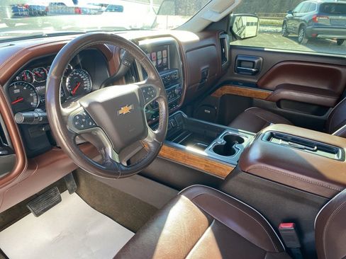 Certified 2015 Chevrolet Silverado 1500 High Country w/ High Country Premium Package image 26