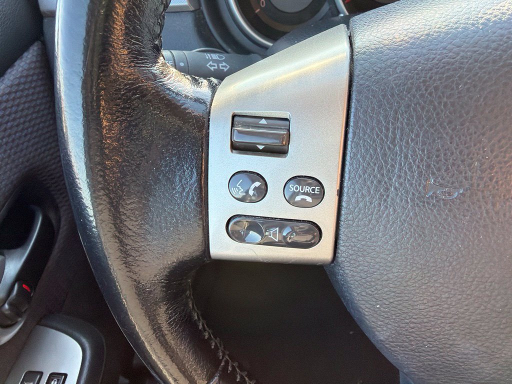 Used 2008 Nissan Versa Hatchback w/ Convenience Pkg FWD image 24