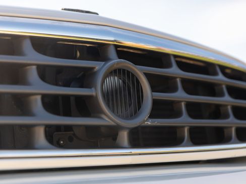 Used 2000 Cadillac De Ville DTS w/ Comfort/Convenience Pkg image 28