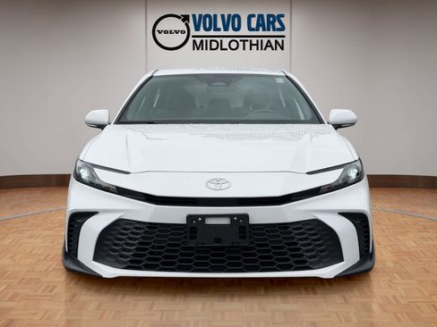 Used 2025 Toyota Camry SE FWD image 24