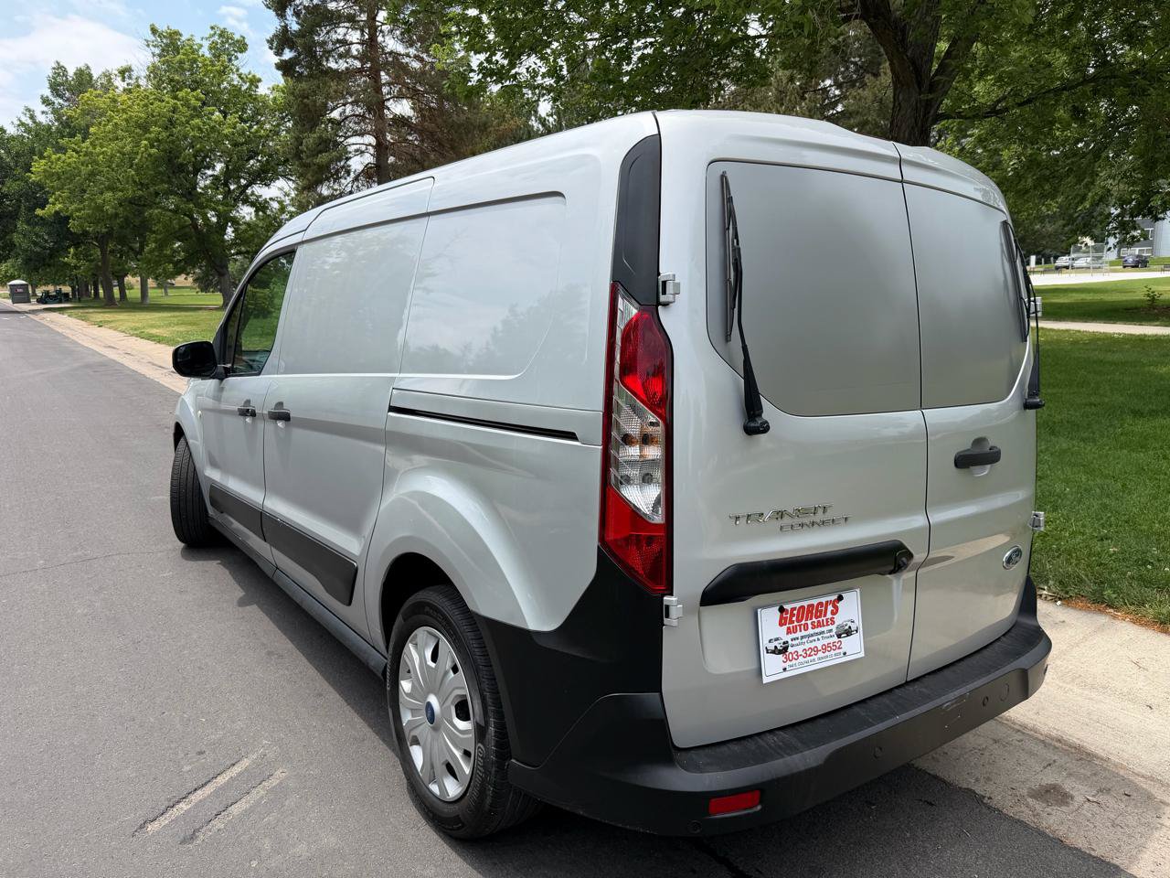 Used 2022 Ford Transit Connect XL FWD image 3