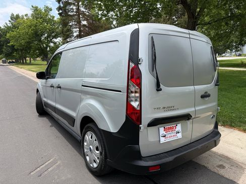 Used 2022 Ford Transit Connect XL FWD image 3