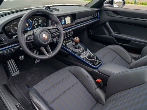 New 2026 Porsche 911 Carrera T image 4