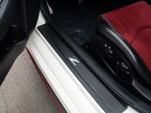 Used 2019 Nissan 370Z NISMO image 34