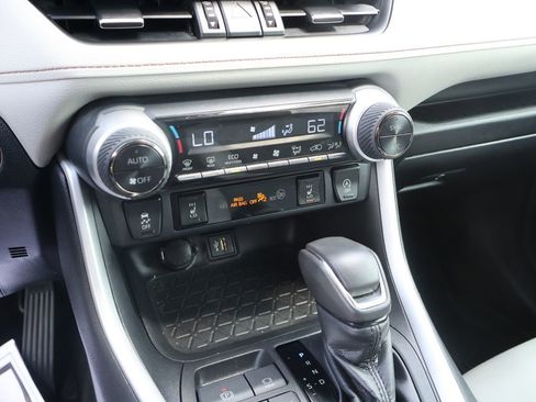 Used 2023 Toyota RAV4 XLE Premium AWD/4WD image 43