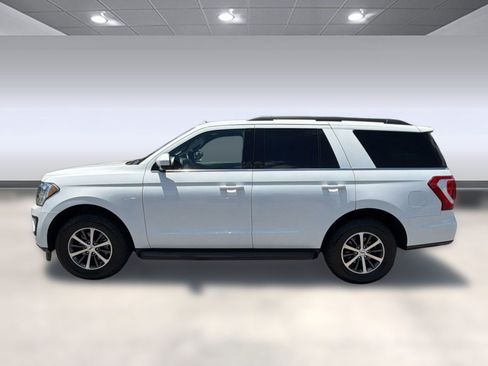 Used 2020 Ford Expedition XLT AWD/4WD image 2