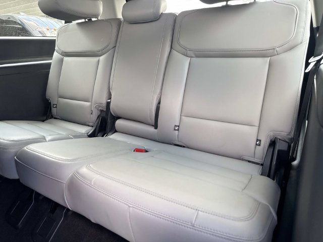 New 2026 Ford Expedition Max Active RWD image 18