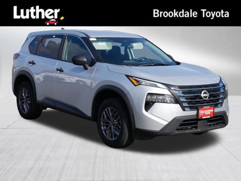 Used 2024 Nissan Rogue S AWD/4WD image 1