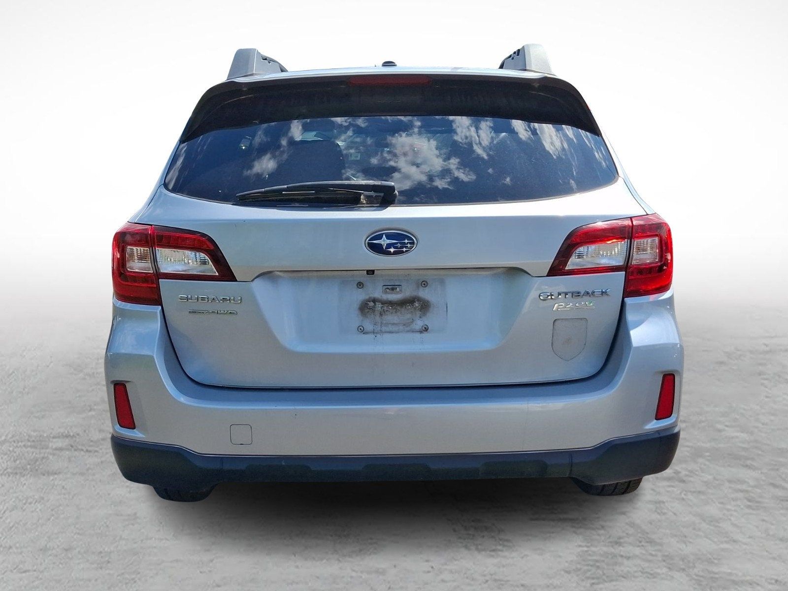 Used 2015 Subaru Outback 2.5i Premium AWD/4WD image 5