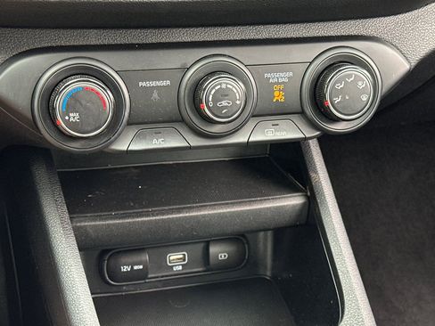 Certified 2024 Kia Forte LXS w/ LXS Technology Package FWD image 19