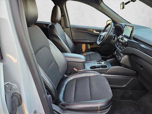 Used 2025 Ford Escape ST-Line FWD image 15