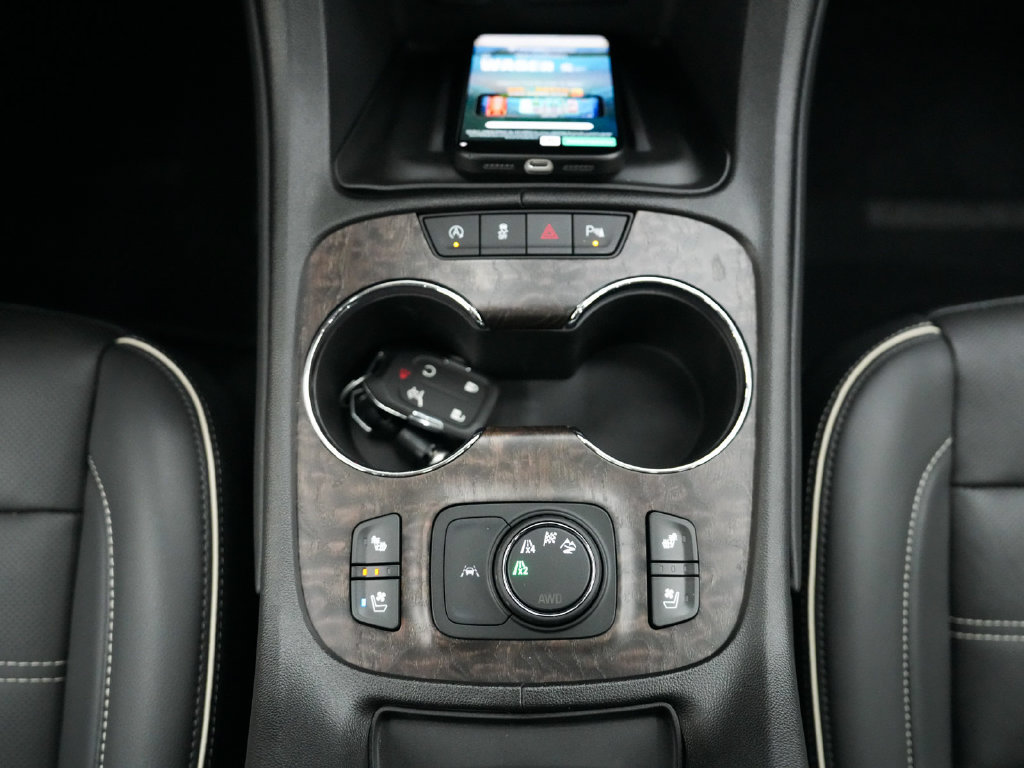 Used 2023 GMC Acadia Denali w/ Black Diamond Edition AWD/4WD image 27
