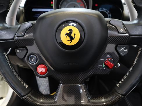 Used 2016 Ferrari California T image 27