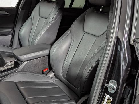 Used 2019 BMW X4 M40i w/ Driving Assistance Package image 18