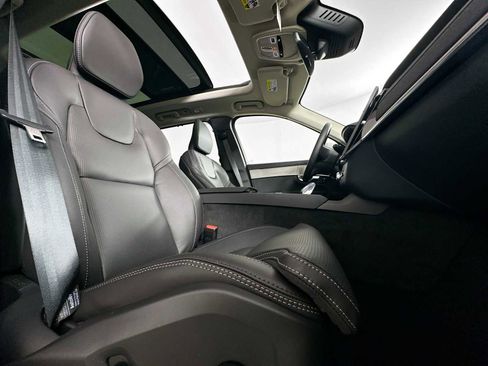 New 2025 Volvo XC90 T8 Ultra w/ Protection Package Premier image 27